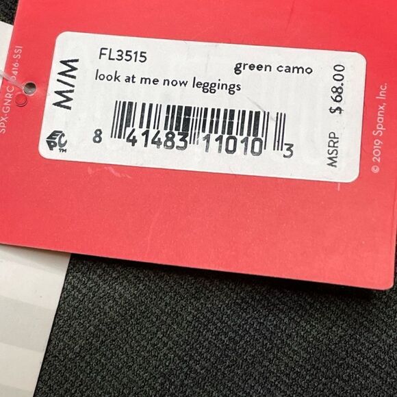 NWT SPANX Look at Me Now Green Camo Leggings Size Medium - Picture 8 of 9